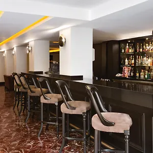 Отель Crowne Plaza - Old By Ihg *****