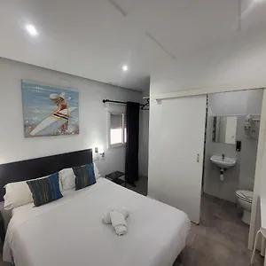 Ayz Frailes - Auto Check-in (adults Only) Pensión Málaga