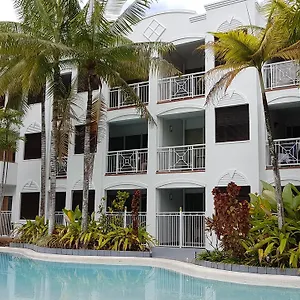 alassio-palm-cove.queenslandhotels.net/